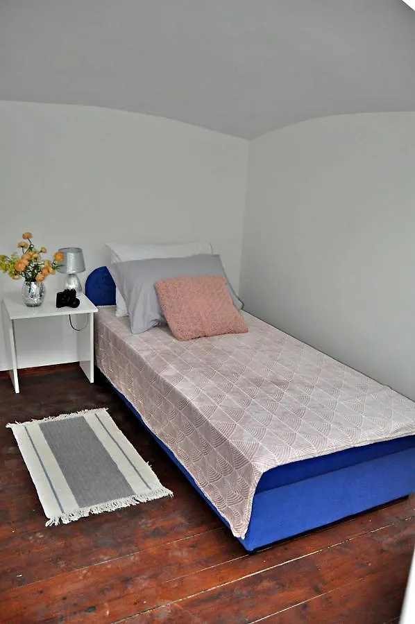 Apartment Azzuro Apartmani Pula Croatia