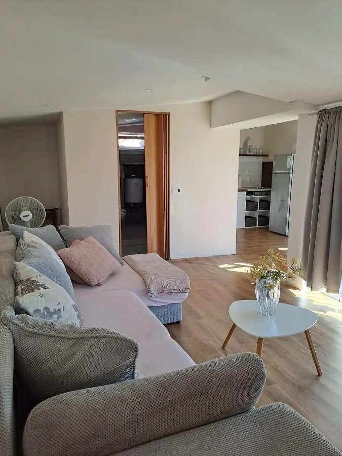 Azzuro Apartmani Pula